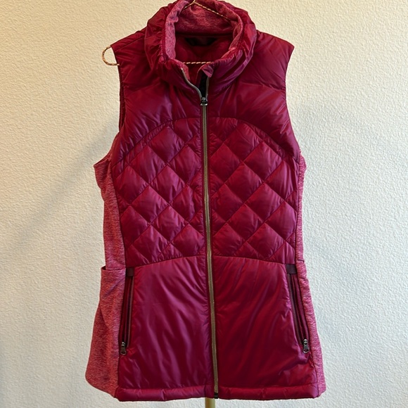 Lululemon- down for a run puffer vest. - Picture 1 of 10